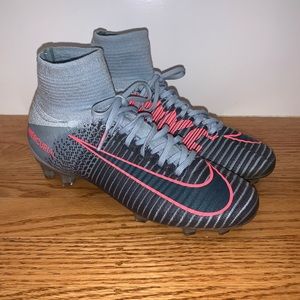 Nike Mercurial Victory Soccer Cleat 6W 4.5Y